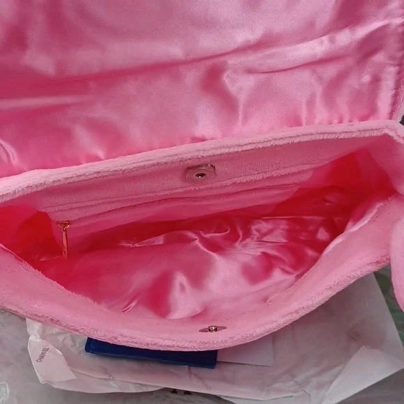 Chic Pink Designer Shoulder Bag